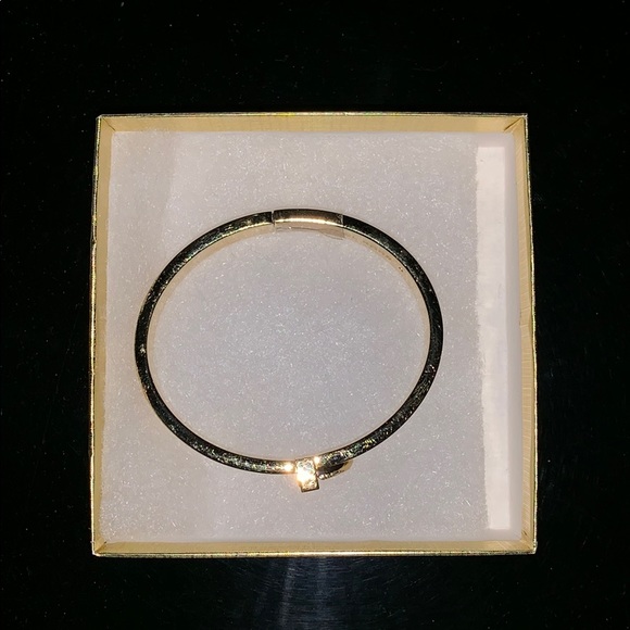 MK Bangle - Picture 1 of 4
